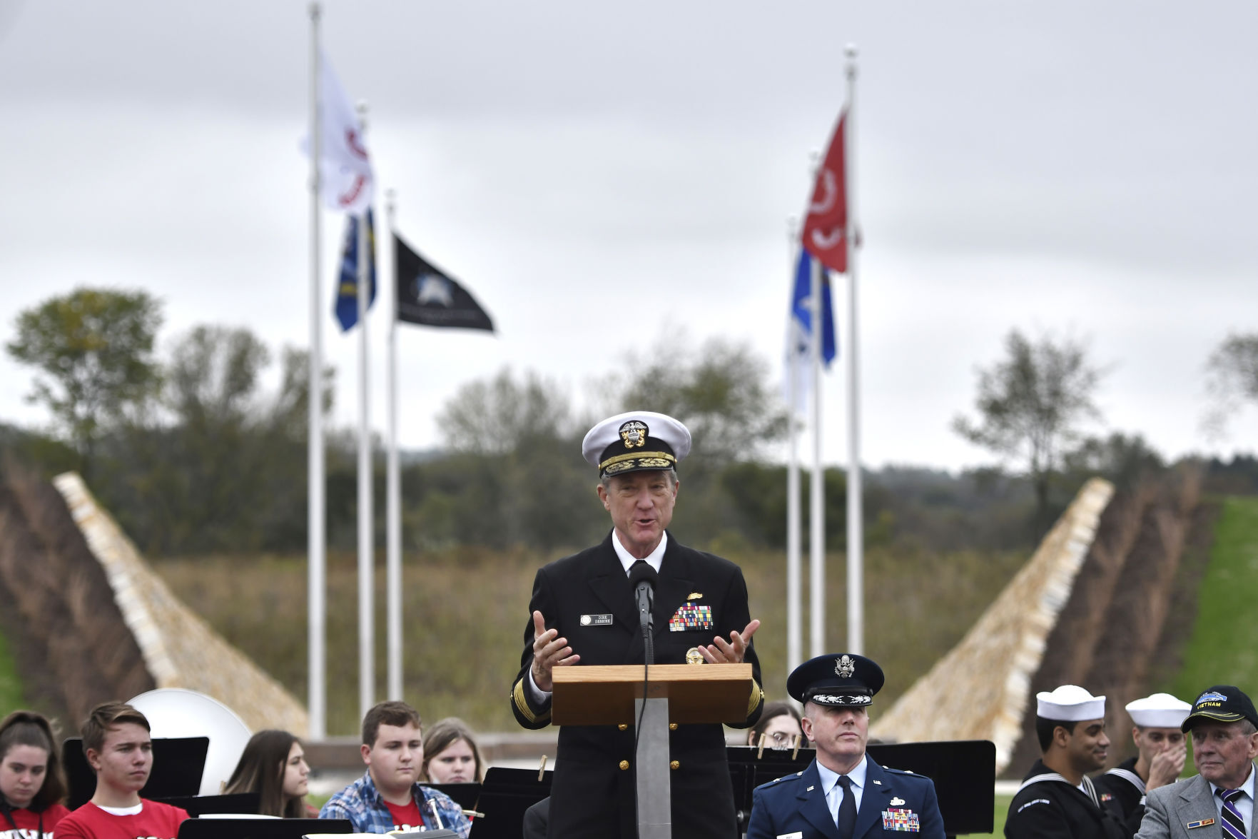 VETERANS MEMORIAL PARK